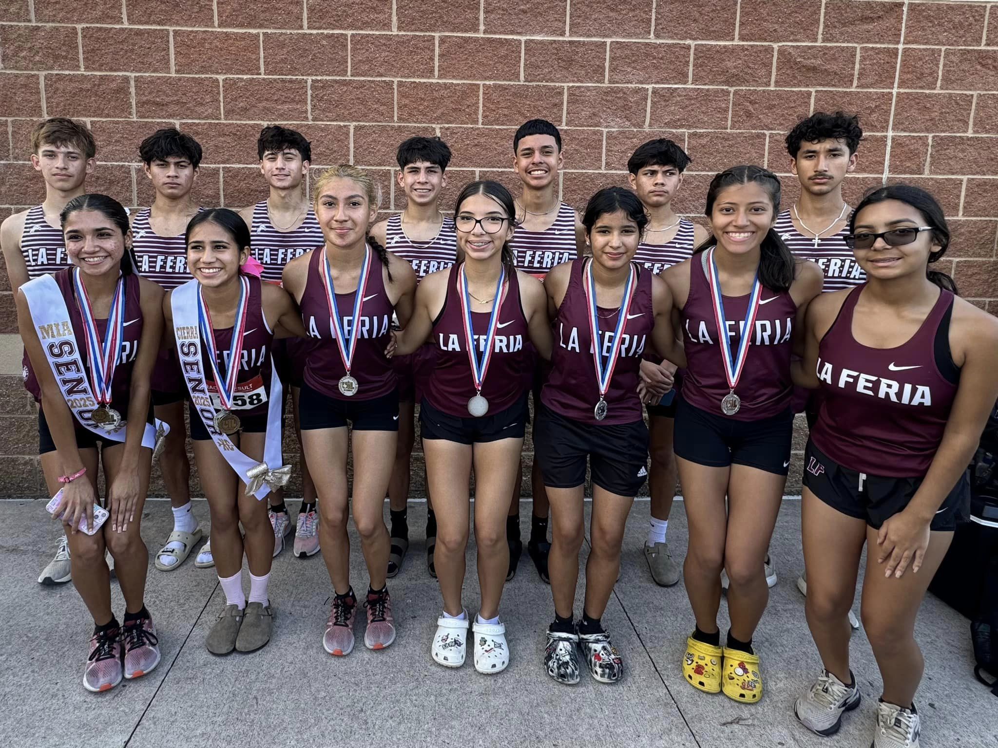 La Feria Cross Country Teams